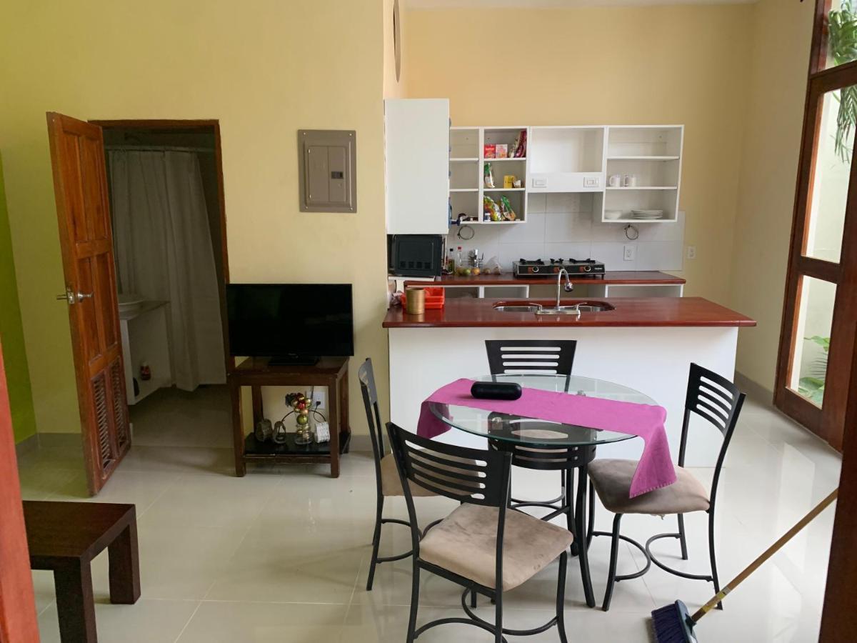Apartamentos Casa Amarilla Granada Buitenkant foto