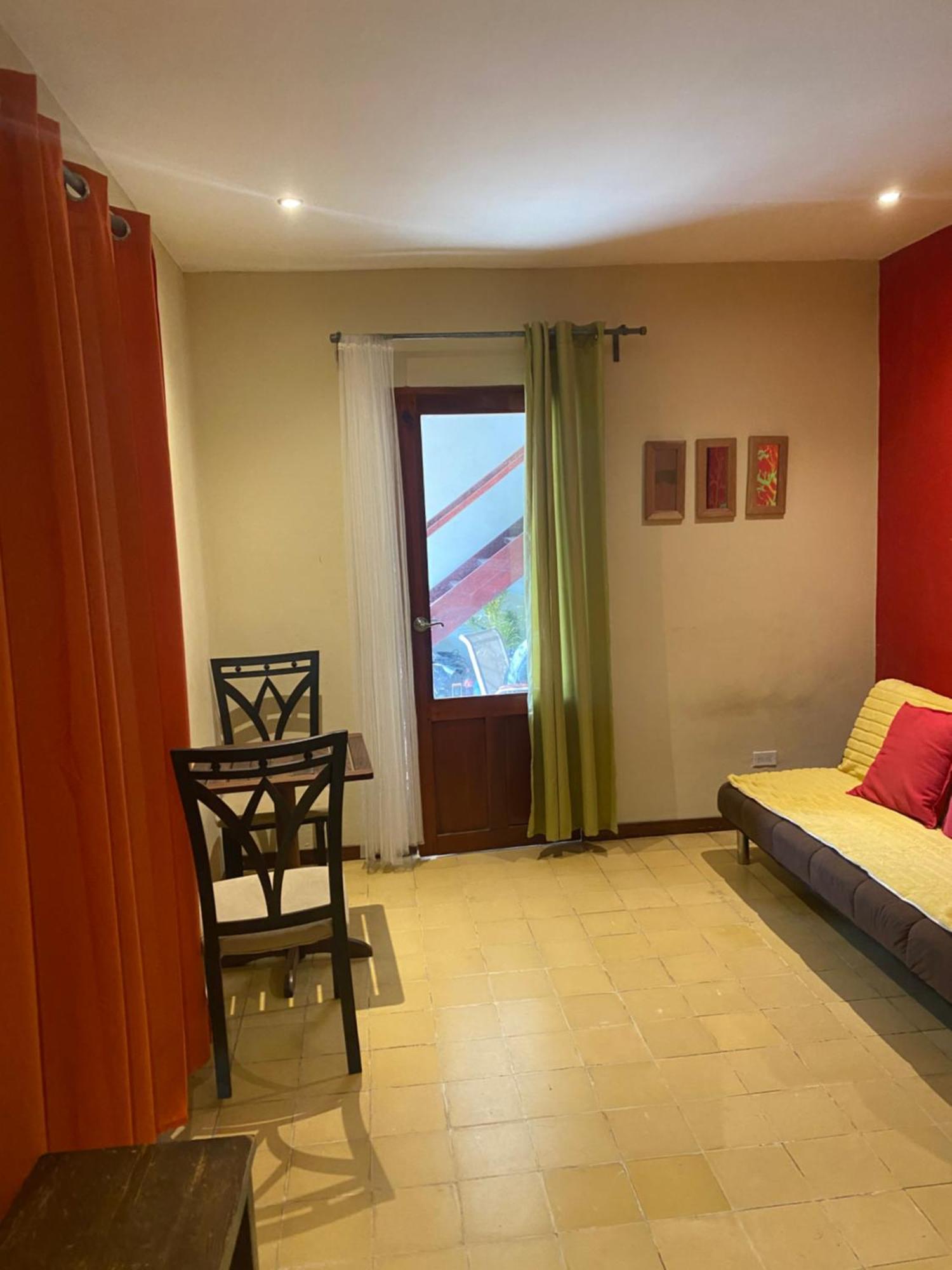 Apartamentos Casa Amarilla Granada Buitenkant foto