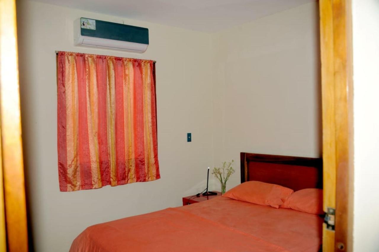 Apartamentos Casa Amarilla Granada Buitenkant foto