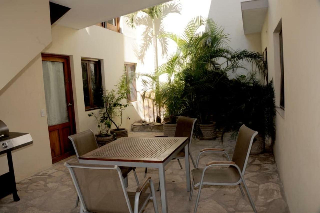Apartamentos Casa Amarilla Granada Buitenkant foto