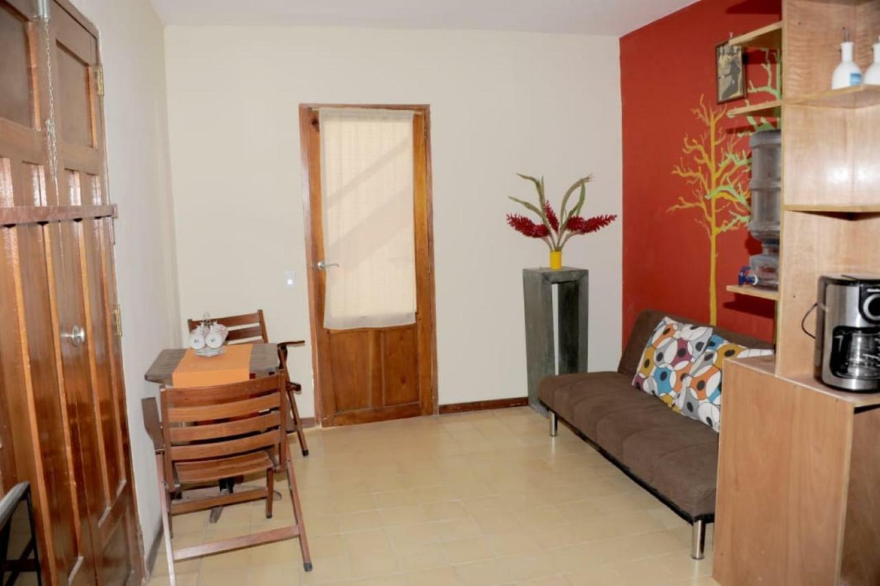 Apartamentos Casa Amarilla Granada Buitenkant foto